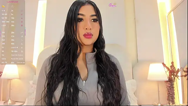 SalomeeBell online show from June 2026 08:09:02 PM