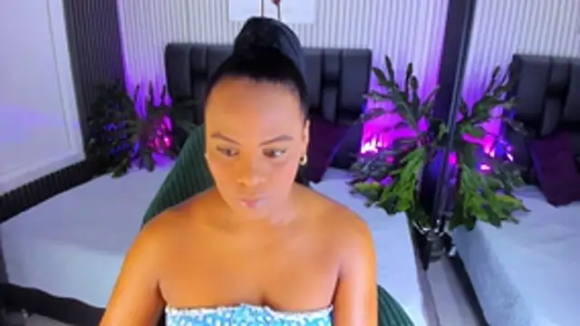 AriebonyBrooke online show from November 2025 11:36:02 AM