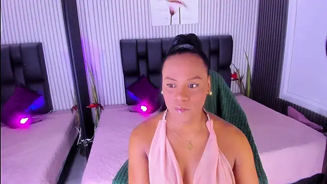 AriebonyBrooke online show from September 2025 11:39:02 AM