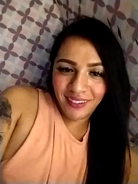 enoria1992 online show from April 2026 06:37:02 PM