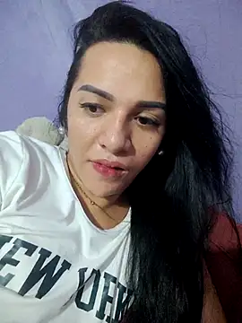 Snapshot of enoria1992 chatting on July 2026 03:28:01 AM enoria1992 online show from July 2026 03:28:01 AM