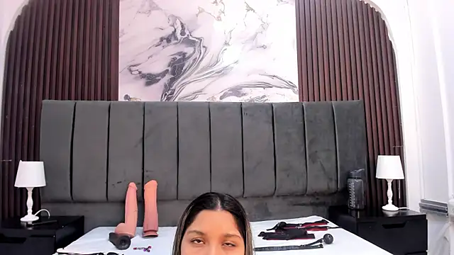 Snapshot of Wonderkloe_ chatting on June 2026 02:23:01 PM Wonderkloe online show from June 2026 02:23:01 PM
