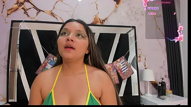 Snapshot of Wonderkloe_ chatting on July 2026 07:44:02 PM Wonderkloe online show from July 2026 07:44:02 PM