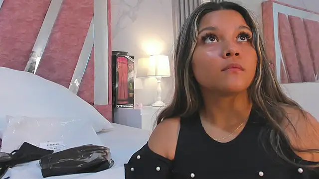 Wonderkloe  online show from February 2026 01:27:02 AM