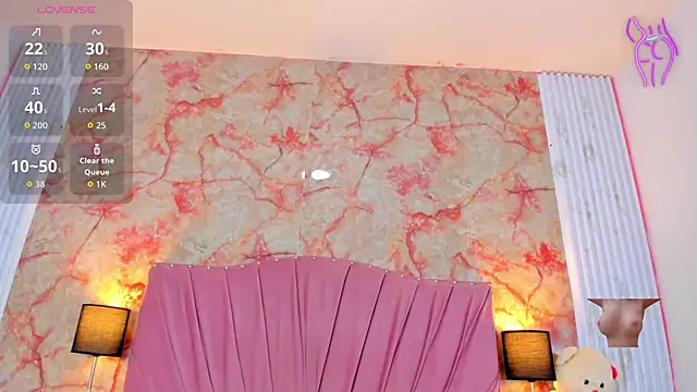 Wonderkloe  online show from March 2026 02:30:02 AM