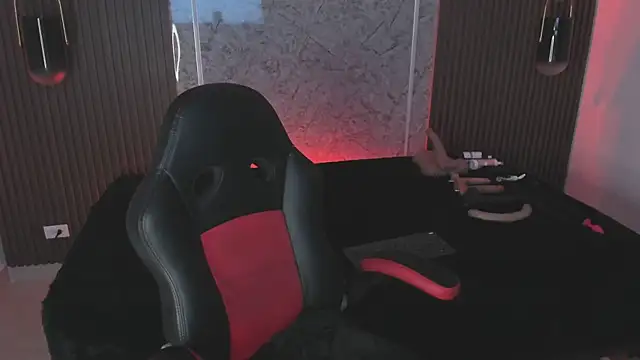 liah cleir online show from November 2025 03:00:02 PM