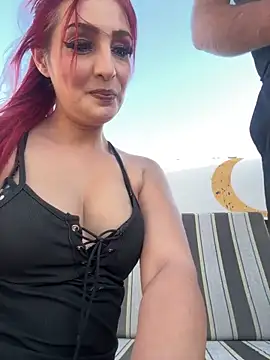 sexycouples35 online show from June 2026 04:01:02 PM