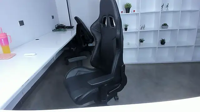 Snapshot of megan_bigboobs_ chatting on November 2025 11:03:02 AM megan bigboobs online show from November 2025 11:03:02 AM