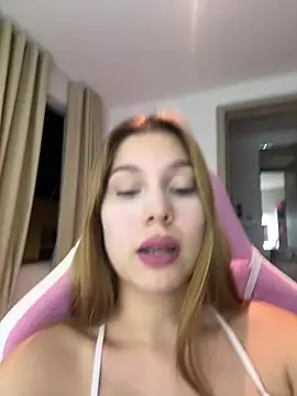 Nikii   online show from May 2026 01:47:02 AM