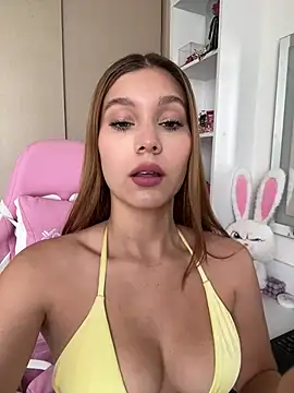 Nikii   online show from April 2026 03:24:01 PM