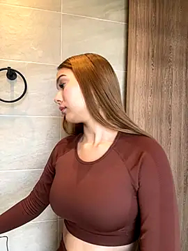 Nikii   online show from November 2025 01:03:02 PM