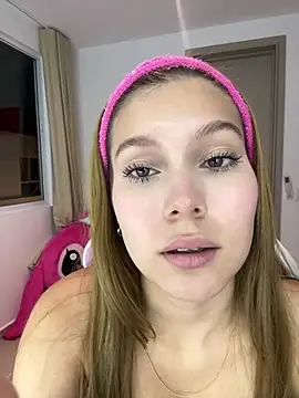 Nikii   online show from March 2026 12:56:01 AM