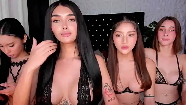 Snapshot of ScarletGreysonn chatting on September 2025 04:57:01 AM ScarletGreysonn online show from September 2025 04:57:01 AM