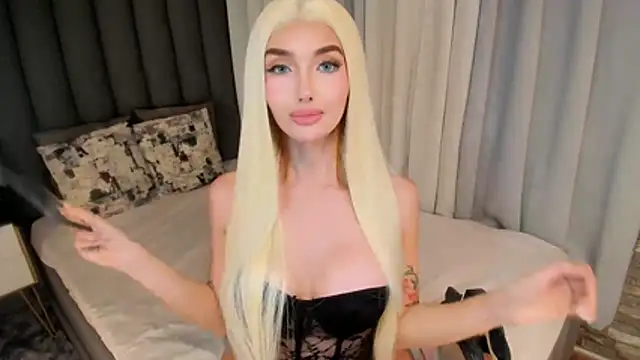 EmeraldGreyson online show from February 2026 06:15:01 AM