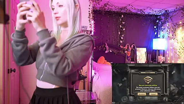 Snapshot of littlelune chatting on October 2025 02:24:01 AM littlelune online show from October 2025 02:24:01 AM