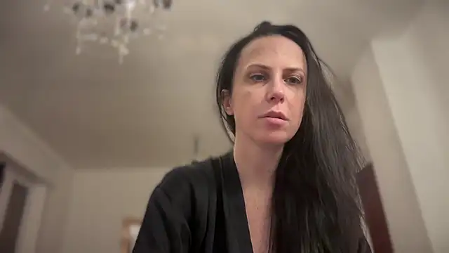 Snapshot of Lola245 chatting on November 2025 06:22:02 PM Lola245 online show from November 2025 06:22:02 PM