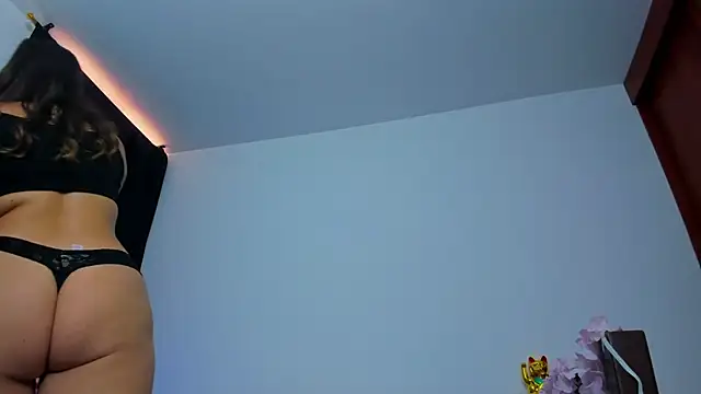 Luna-Gomez online show from October 2025 03:21:02 PM