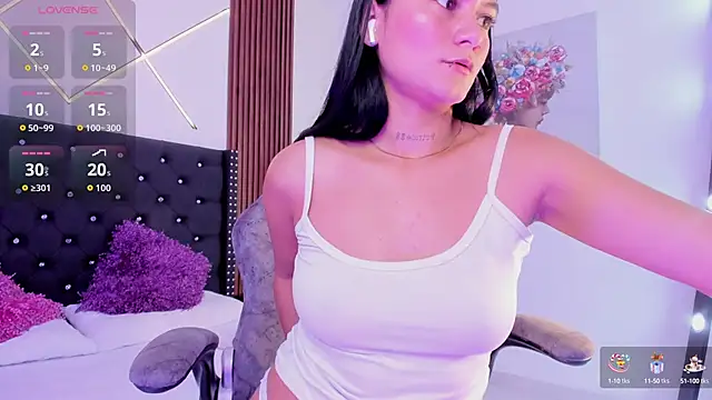 Miiaa jones online show from September 2025 01:07:02 PM