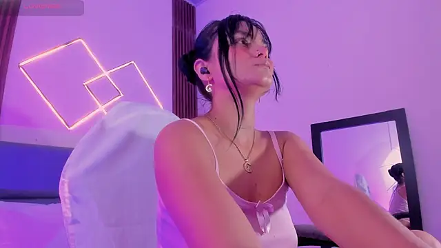 Miiaa jones online show from February 2026 12:29:02 PM