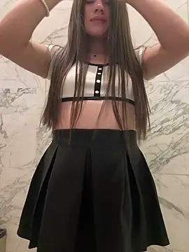 Isabella21  online show from October 2025 09:15:02 PM