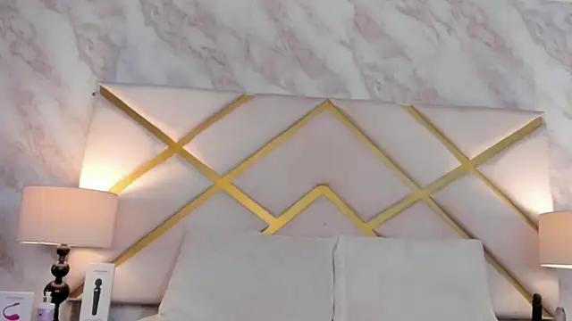 LorenBeiker- online show from December 2025 11:38:02 AM