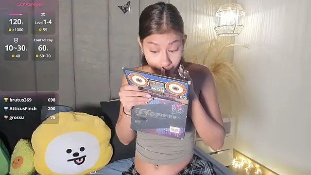 leaahcashh online show from September 2025 08:30:02 PM