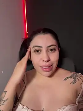 Draculona-666 online show from May 2026 04:09:01 AM