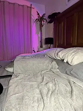 Draculona-666 online show from December 2025 03:35:01 AM