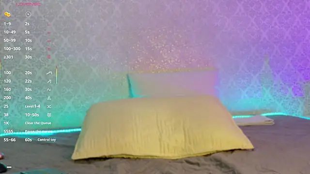 BeccaReedd online show from November 2025 11:03:01 AM