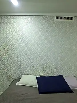 BeccaReedd online show from November 2025 11:03:01 AM