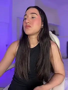 Snapshot of julieta_jhonss chatting on March 2026 05:08:02 AM julieta jhonss online show from March 2026 05:08:02 AM