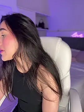 Snapshot of julieta_jhonss chatting on March 2026 03:29:01 AM julieta jhonss online show from March 2026 03:29:01 AM