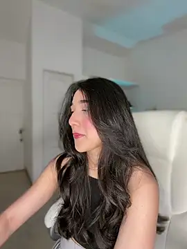 julieta jhonss online show from June 2026 02:10:01 AM