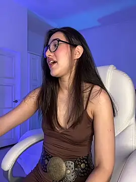 Snapshot of julieta_jhonss chatting on October 2025 02:13:02 AM julieta jhonss online show from October 2025 02:13:02 AM