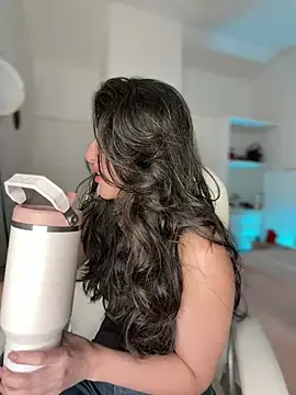 julieta jhonss online show from June 2026 02:33:02 AM