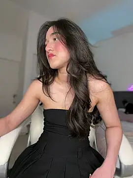 julieta jhonss online show from August 2026 02:08:02 AM