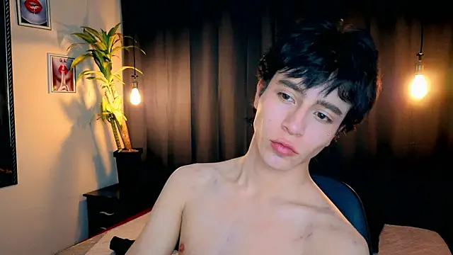 Christopher 77 online show from November 2025 03:54:02 AM