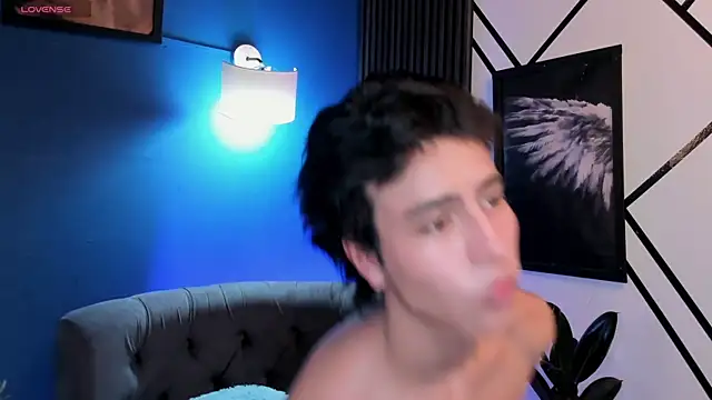 Christopher 77 online show from November 2025 07:08:01 PM