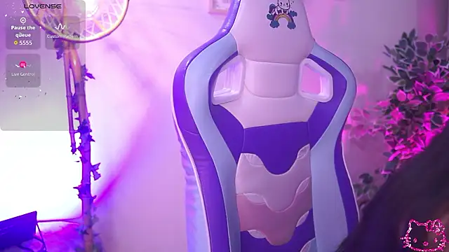 chloe moons  online show from February 2026 11:15:02 PM