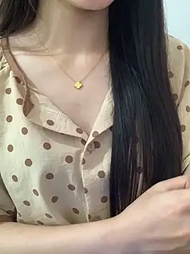 JennyQueen18 online show from April 2026 07:01:01 AM