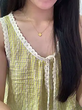 JennyQueen18 online show from April 2026 06:42:01 AM