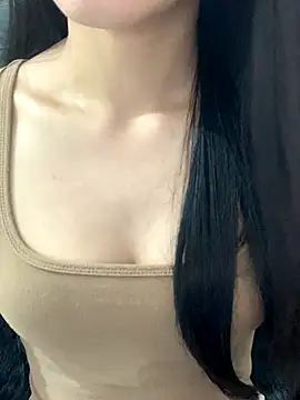 Snapshot of JennyQueen18 chatting on September 2025 06:45:01 AM JennyQueen18 online show from September 2025 06:45:01 AM