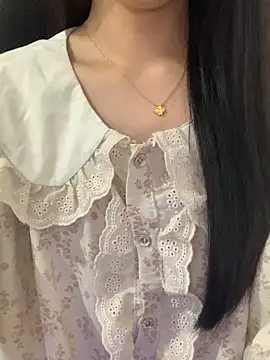 JennyQueen18 online show from February 2026 03:32:02 PM