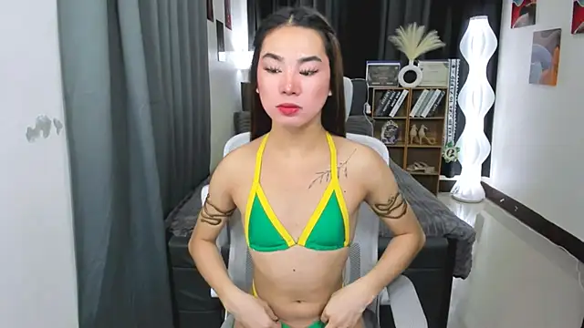 hotjessieempress online show from April 2026 11:05:01 AM