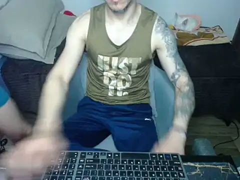 bossking017 online show from March 2025 01:14:02 PM