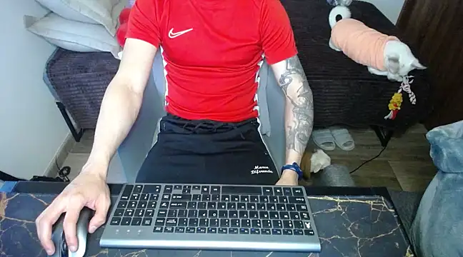 bossking017 online show from March 2025 05:13:02 PM