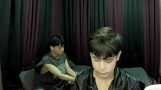 Snapshot of hotfreshdior chatting on November 2025 04:41:02 PM hotfreshdior online show from November 2025 04:41:02 PM