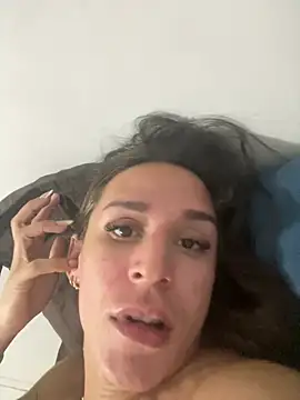 Isabelaa  online show from April 2026 08:57:01 PM