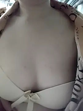 daisylouis online show from March 2026 12:07:02 PM