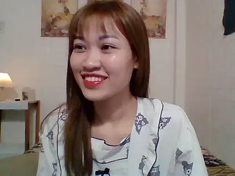   Donna   online show from October 2025 02:49:01 PM